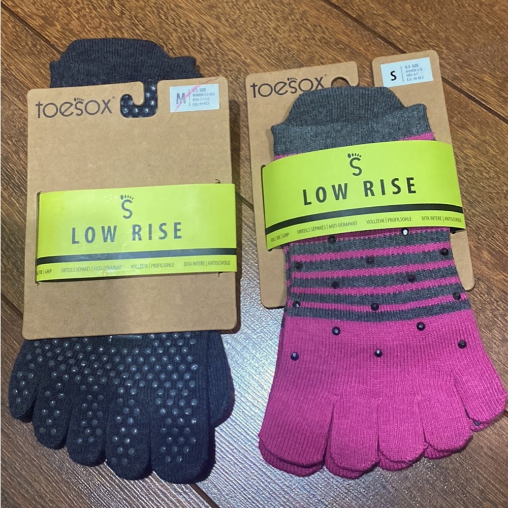 Toesox Pilates Low Rise Grip Socks